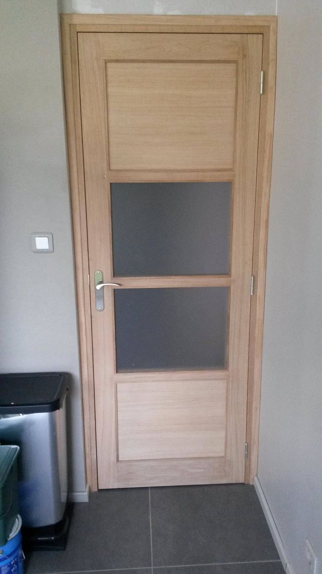 Porte intérieure en chêne à deux vitrages opaques